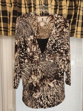 18-20 Dressbarn Brown and Cream Printed V-Neck Tunic with Buckle Detail